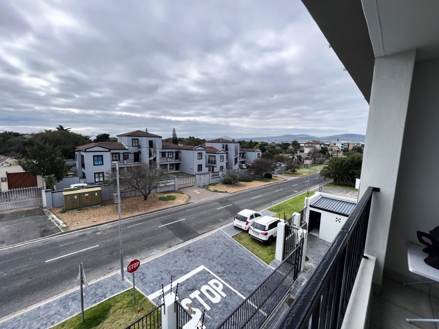 2 Bedroom Property for Sale in Table View Western Cape